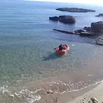Antiche Mura E Poi *